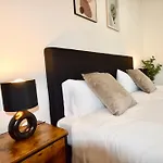 Apartment Sano - Design - Küche - Platz Zum Arbeiten *