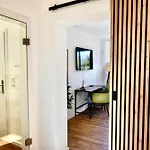 Sano - Design - Küche - Platz Zum Arbeiten Apartment