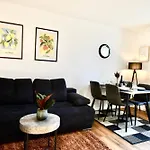 Sano - Design - Küche - Platz Zum Arbeiten Apartment *