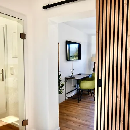 Sano - - Am Rastebaum Apartmán