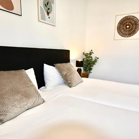 Sano - - Am Rastebaum Apartmán
