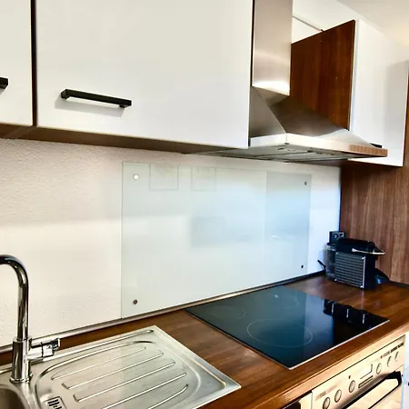 Sano - - Am Rastebaum Apartmán *