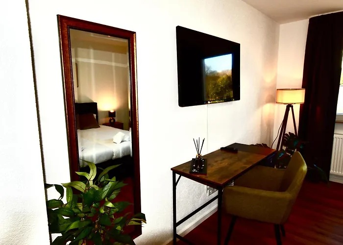 Sano - Hagen - Am Rastebaum